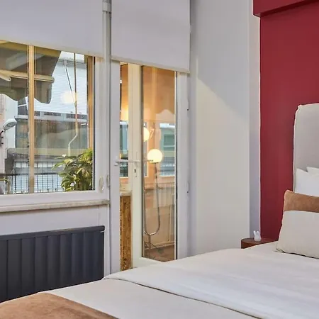 Stunning In Bebek - Manolya8 Istanbul